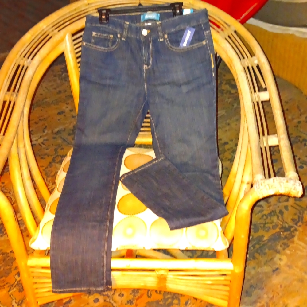 NWT Old Navy Famous Skinny Jeans with adjustable waist. Sz. 14R Girls